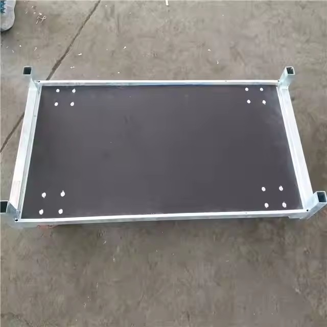 Τροχήλατο καροτσάκι λουλουδιών από γαλβανισμένο ψευδάργυρο για λουλούδια μεγάλης διάρκειας